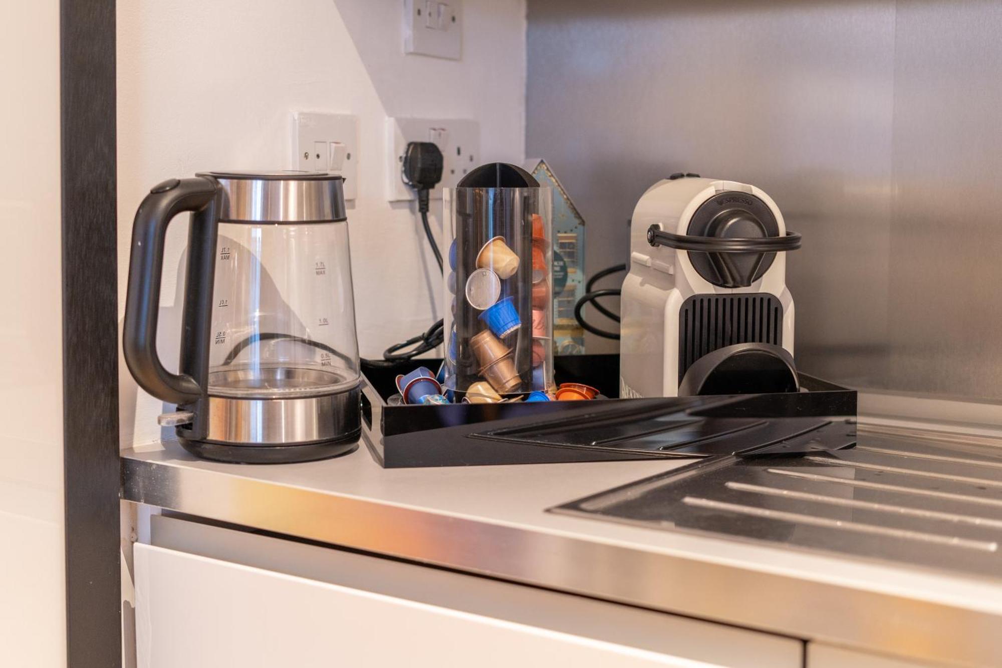 Spacious West End Duplex Apartment, W1 Central Londra Esterno foto